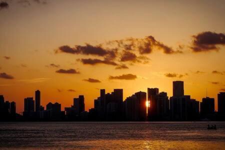 Ferienwohnung Heart Of Downtown Miami Studio Pool & Gym Exterior foto