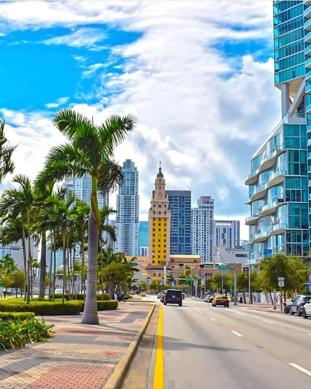 Ferienwohnung Heart Of Downtown Miami Studio Pool & Gym Exterior foto