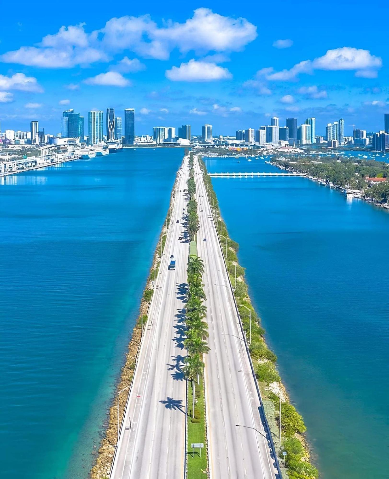 Ferienwohnung Heart Of Downtown Miami Studio Pool & Gym Exterior foto